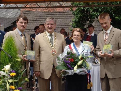 Starostové partnerských měst (zleva Holger Hascheck, Heinz Karg, Marie-Thérèse Bonneau a&nbsp;Karel Hanzlík)Autor: Město Burglengenfeld