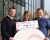 Městská část předala Nadaci Pink Bubble šek na 39 tisíc korun, 23.10.2019