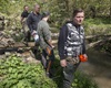 Vysazování pstruhů na Radotínském potoce 
Foto: Rybáři Praha 